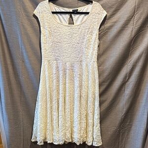 Elegant Cream Lace Midi Dress